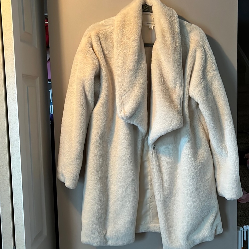 Akira faux off white fir jacket to dress up or down ! Never worn